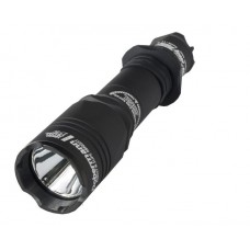 Тактический фонарь Armytek Dobermann Pro XHP35 (теплый свет)